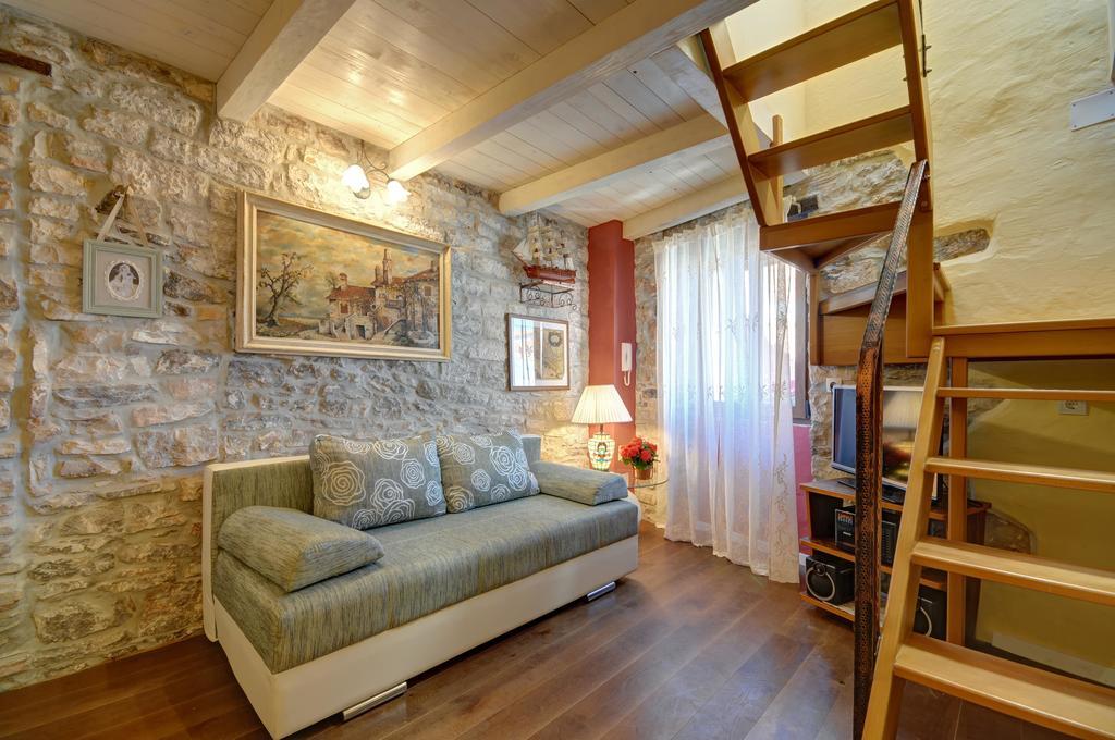 Apartment Etta Fažana Kamer foto